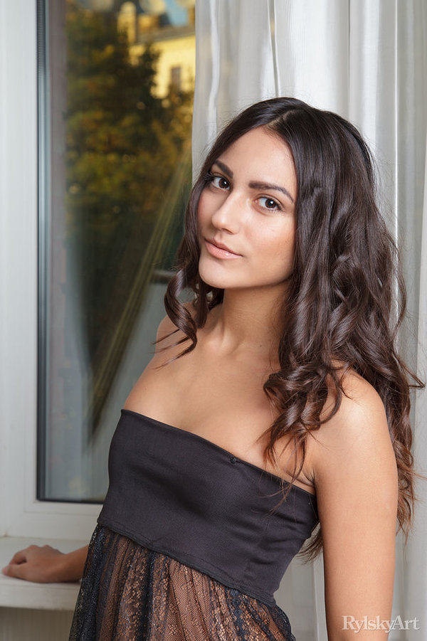 Лариса, 25